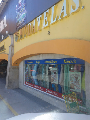 Modatelas Tequisquiapan, Palma, Pedregal de Hacienda Grande, Centro, 76750 Tequisquiapan, Qro., México, Tienda de telas | QRO