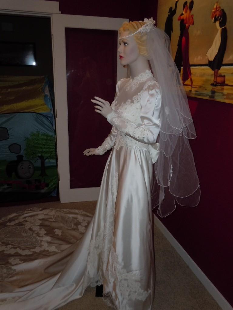 SALE-Vintage 70s -80s White Wedding Gown Satin and Lace Complete with Veil