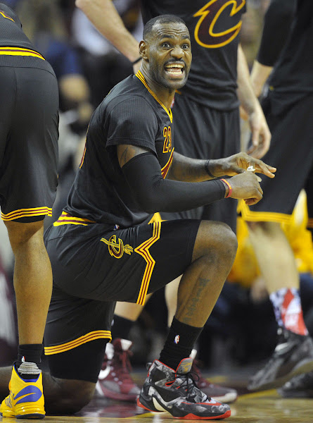 The King Rocks NIKEiD LBJ25K LeBron 13 and Tears Up His Sleeves