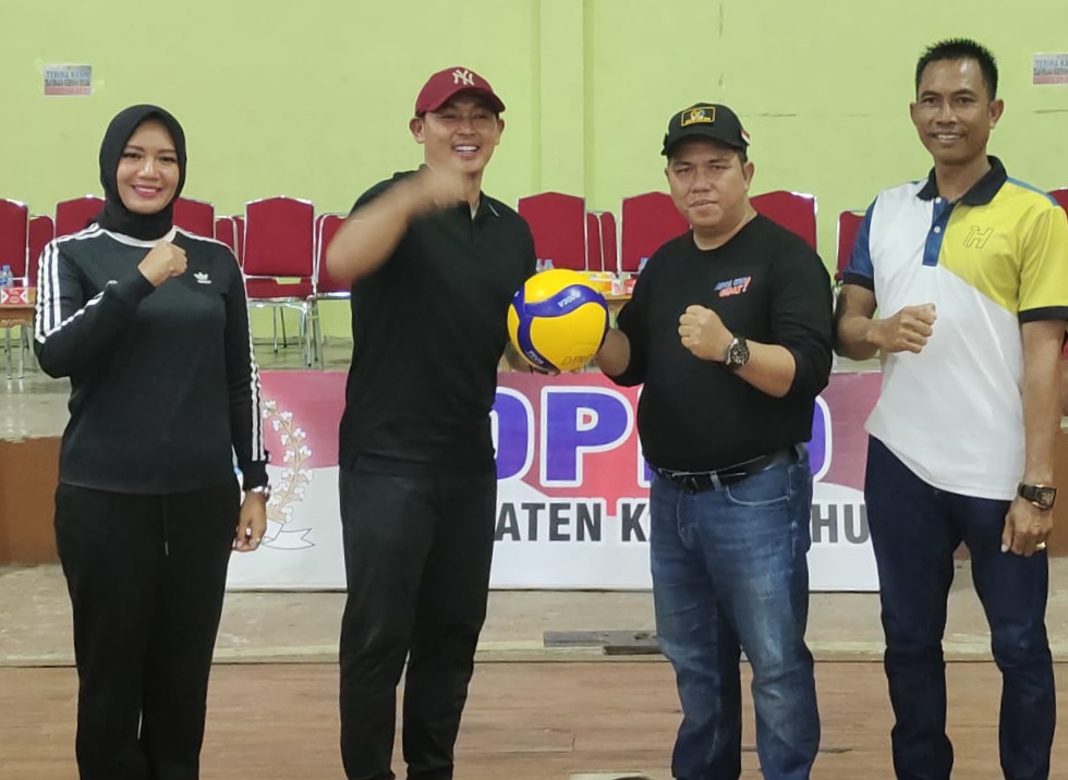 DPRD Kapuas Hulu Gelar Turnamen Voli 