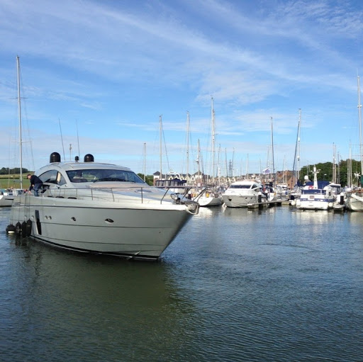 Island Harbour Marina