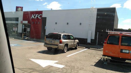 Fast Food Restaurant «KFC», reviews and photos, 7155 Pendleton Pike, Indianapolis, IN 46226, USA