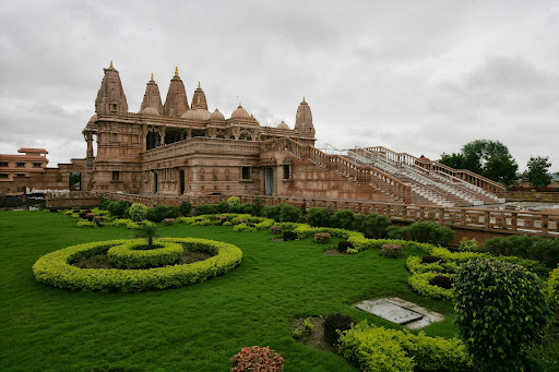 BAPS Shri Swaminarayan Mandir, Swamy Narayan Marg Ring Road, Near Bhandewadi Chowk, Watoda, Nagpur, Maharashtra 440032, India, Hindu_Temple, state MH