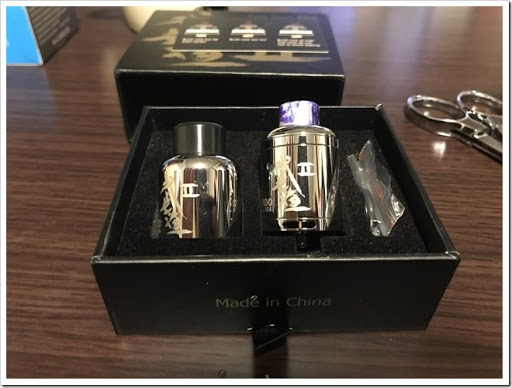 IMG 4247 thumb%255B1%255D - 【OH!SAMURAI!】「Dovpo Bushido2 RDA」（ドヴポ・プシドーツーRDA）レビュー！フレーバー重視と言いつつ巨大なボトムエアフローで爆煙重視のRDA！レジンかストーンのドリップチップもカッコイイ！