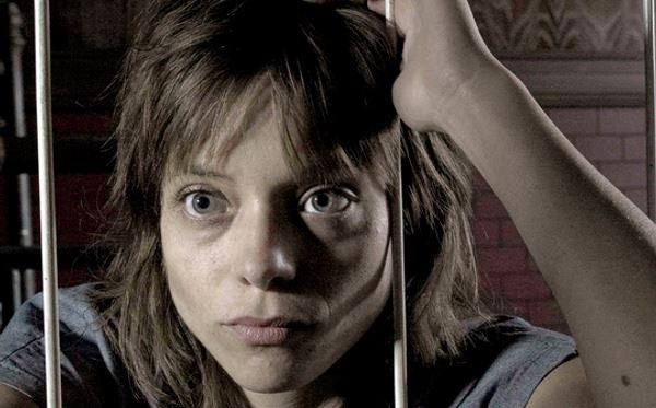 Lizzie Brochere Dp Profile Pics