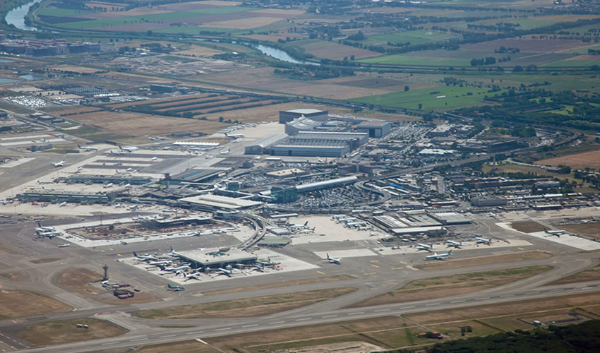 파일:attachment/Rome_Fiumicino_Airport.jpg