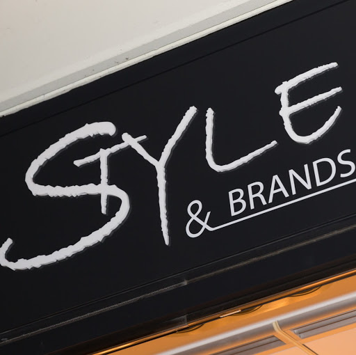 Style & Brands (YAYA Damesmode) logo