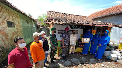 TNI AL Bersama ACT Laksanakan Bedah Rumah Warga Lansia di Tegal 