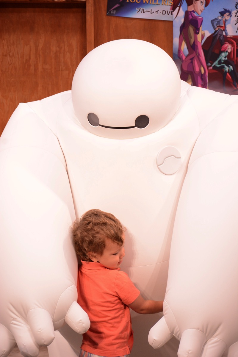 EPCOT BIGHERO6CHAR 7693978951