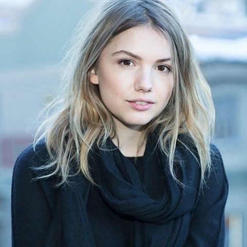 Hannah Murray Awesome Profile Pics