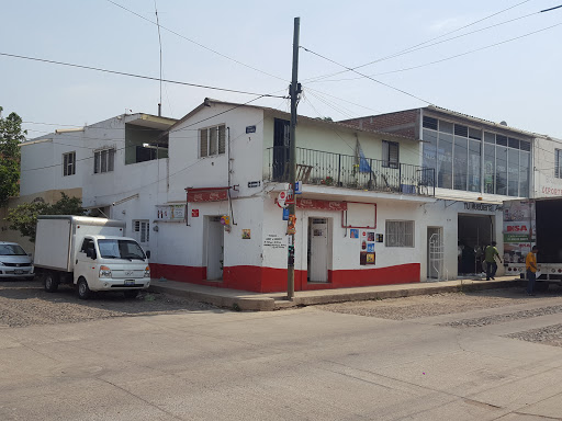 Mueblería Paola, Calle Ignacio Allende 400, Centro, 48900 Autlán de Navarro, Jal., México, Decoración de interiores | JAL