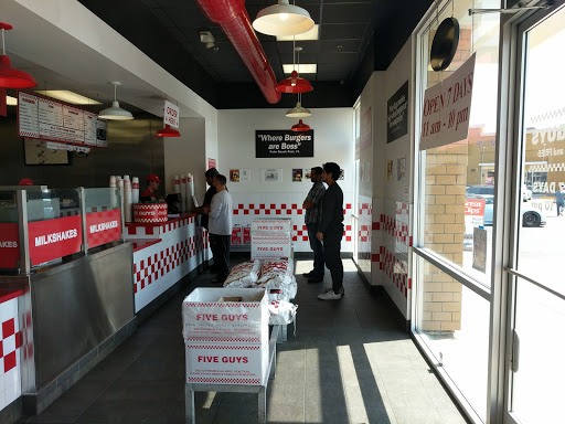 Fast Food Restaurant «Five Guys», reviews and photos, 1085 E Brokaw Rd, San Jose, CA 95131, USA