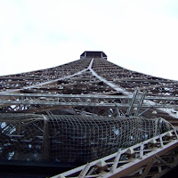 La Maestosità della Tour Eiffel di 