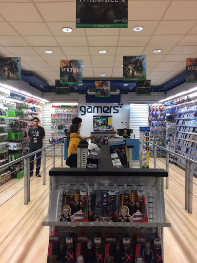 Gamers Centro Sur, Anillo Periférico Sur 7835, Local M-1, Santa Maria Tequepexpan, 45601 San Pedro Tlaquepaque, Jal., México, Tienda de videojuegos | JAL