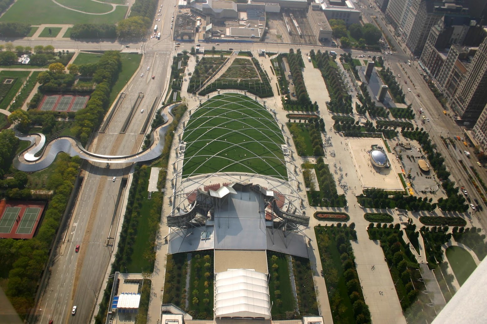 350 E Monroe St, Chicago, Illinois 60601, Stati Uniti: [MILLENNIUM PARK IN CHICAGO]