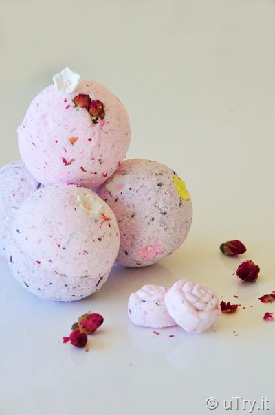 DIY Homemade Lavender and Rose Bath Bombs     http://uTry.it