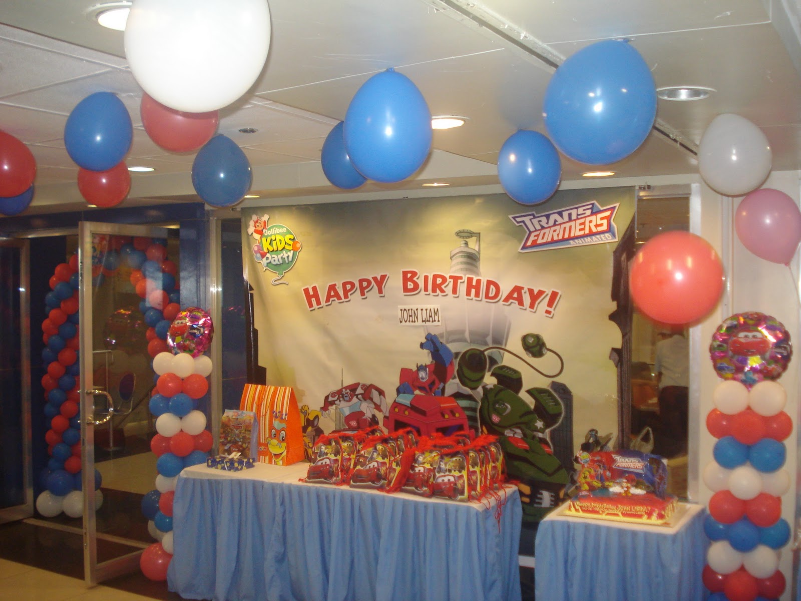 Tipid Party! A jollibee birthday party