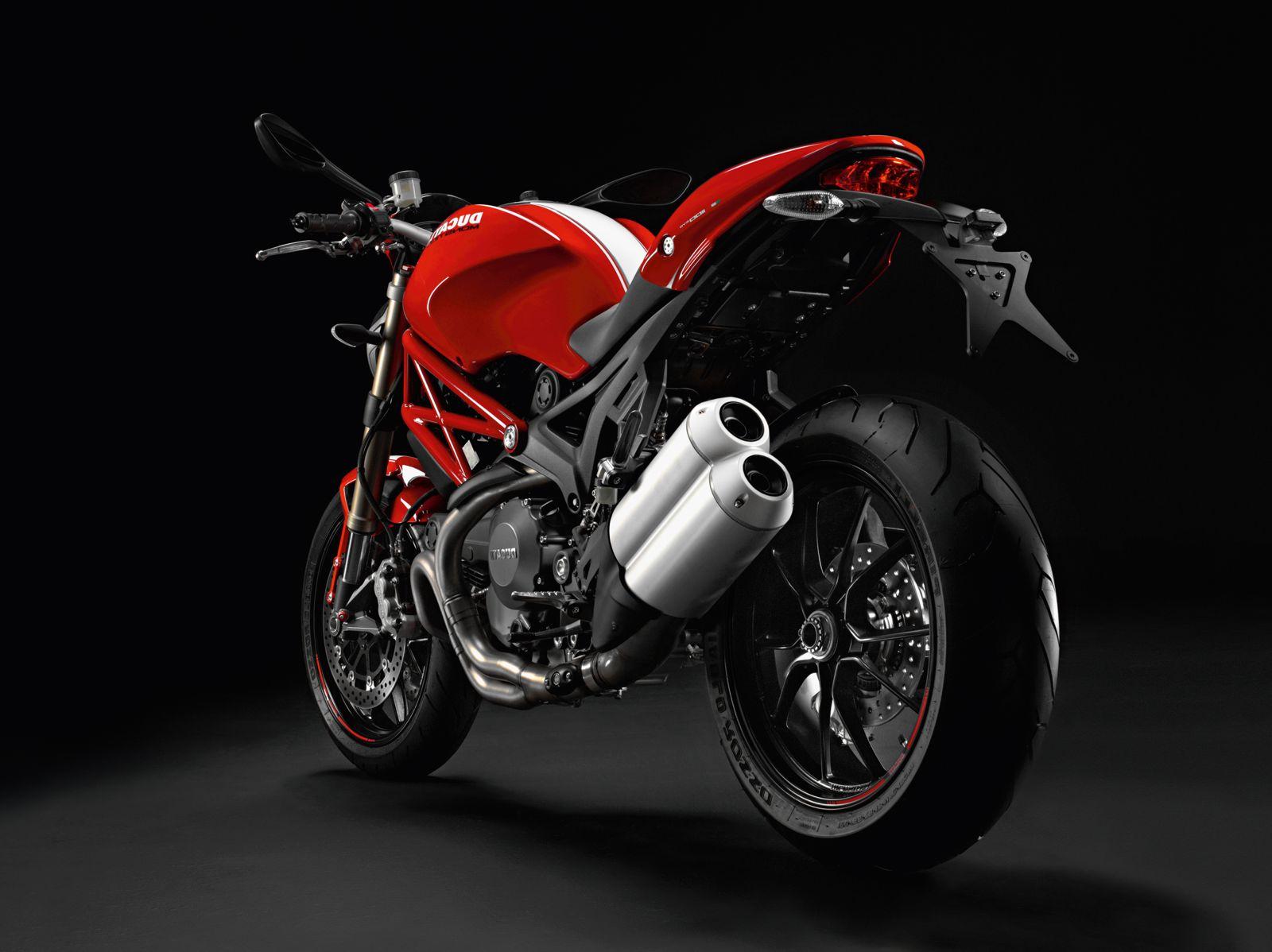 Ducati Monster 1100EVO