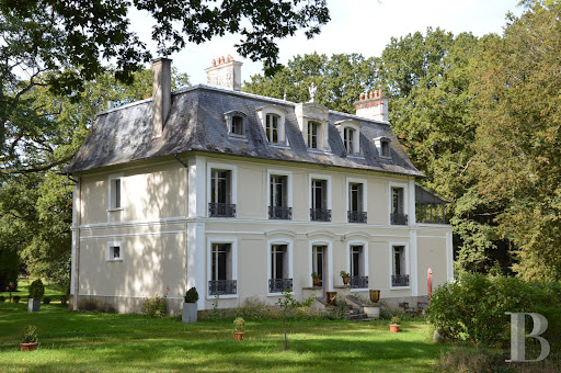 SEX AGENCY in Château-Thierry