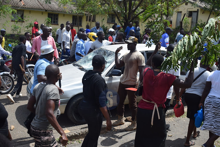 Residents of Homa Bay turn out for protest on Monday.