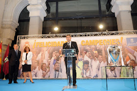 El Real Madrid, campeón de Europa 2014, visitó el Palacio de Cibeles y el de Correos