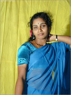 240px x 320px - Indian aunties hot images: Tamil aunty sex in beach