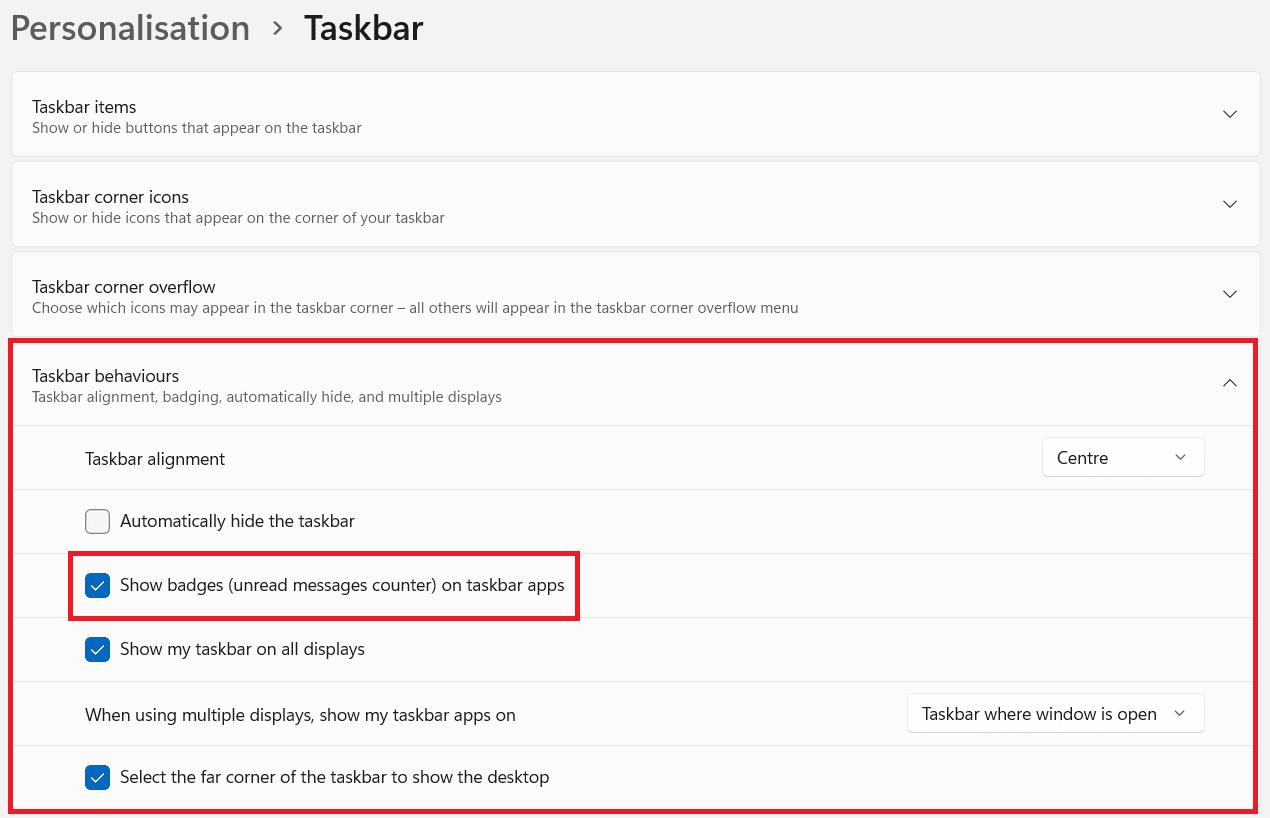 verwijder het vinkje bij de optie badges op taakbalk-apps weergeven in de instellingen van de taakbalk.  Meldingsbadges uitschakelen in Windows 11