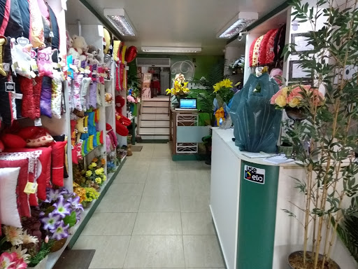 Floricultura Folhagem, Av. Expedito García, 133 - Campo Grande, Cariacica - ES, 29146-201, Brasil, Lojas_Floriculturas, estado Espirito Santo