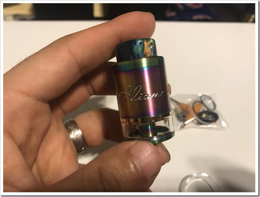 IMG 5436 thumb - 【ついに活きたか】E-Boss vape BLIZZ RDTAレビュー！ぶっといコイルも楽々巻ける爆煙専用RDTAの登場！味もなかなか？RDTAは苦手なはっさｍだが果たして……【すぐ漏れちゃうんです】