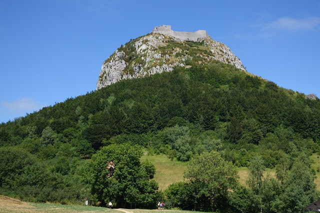 2. Foix. La Fontaine de Fontestorbes. Castillo de Montsegur. Mirepoix. - De viaje por Francia: diarios, viajes y excursiones en coche. (15)