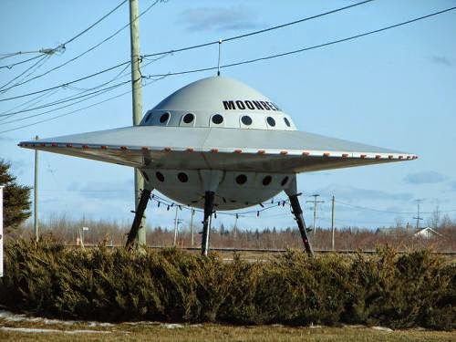 Ufology Two Bright Lights Moving Sporadically Over Toronto Ontario