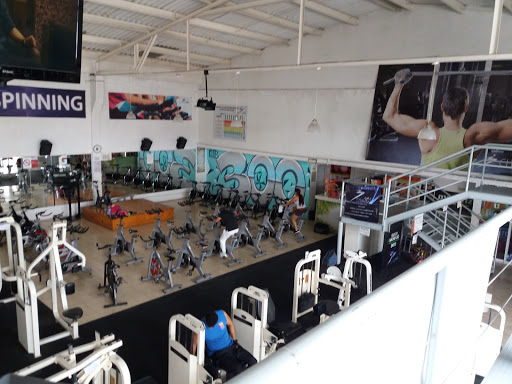 Club300, De Los Gallos 1, Tejalpa, 62570 Jiutepec, Mor., México, Gimnasio | MOR