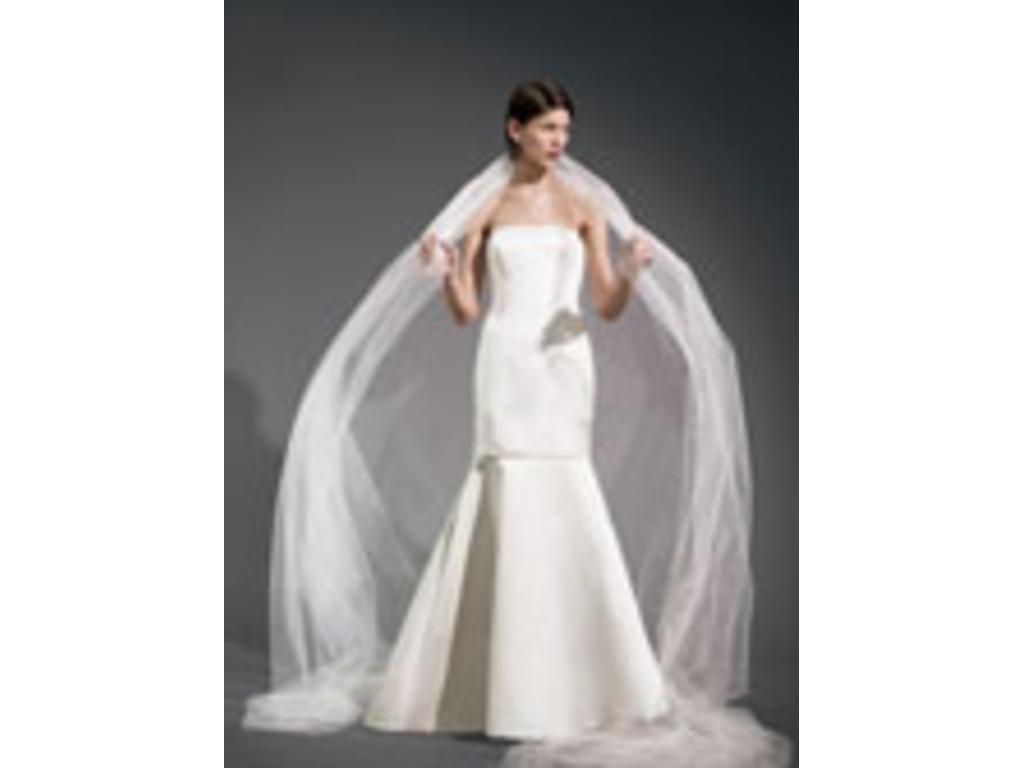 8   Used Wedding Dresses