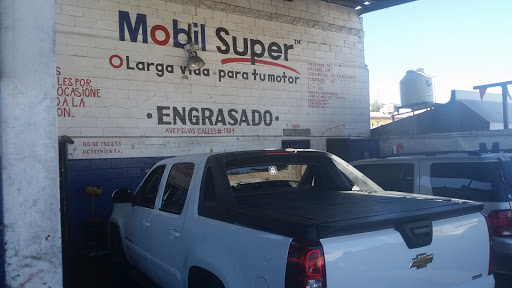 Llantera Sanchez, Av Ruiz Cortinez Eje Sur 1704, Altamira, 84047 Nogales, Son., México, Tienda de repuestos de automóviles usados | SON