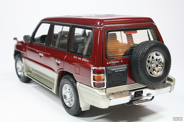 pajero%20red.jpg