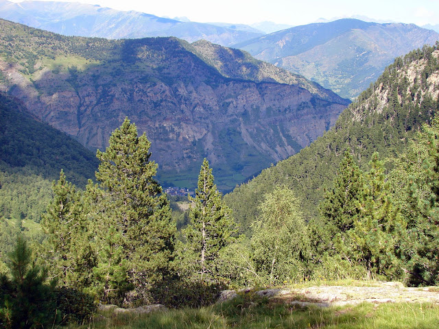 senderismo: Refugio Josep M. Blanc - Estanys de Peguera - Espot