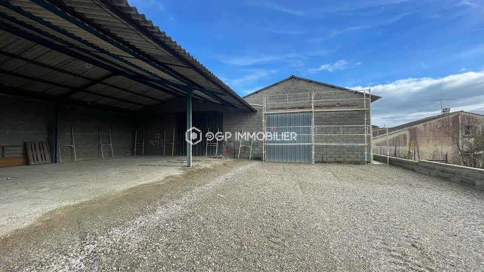 Location  locaux professionnels  100 m² à Castelnau-d'Estrétefonds (31620), 800 €