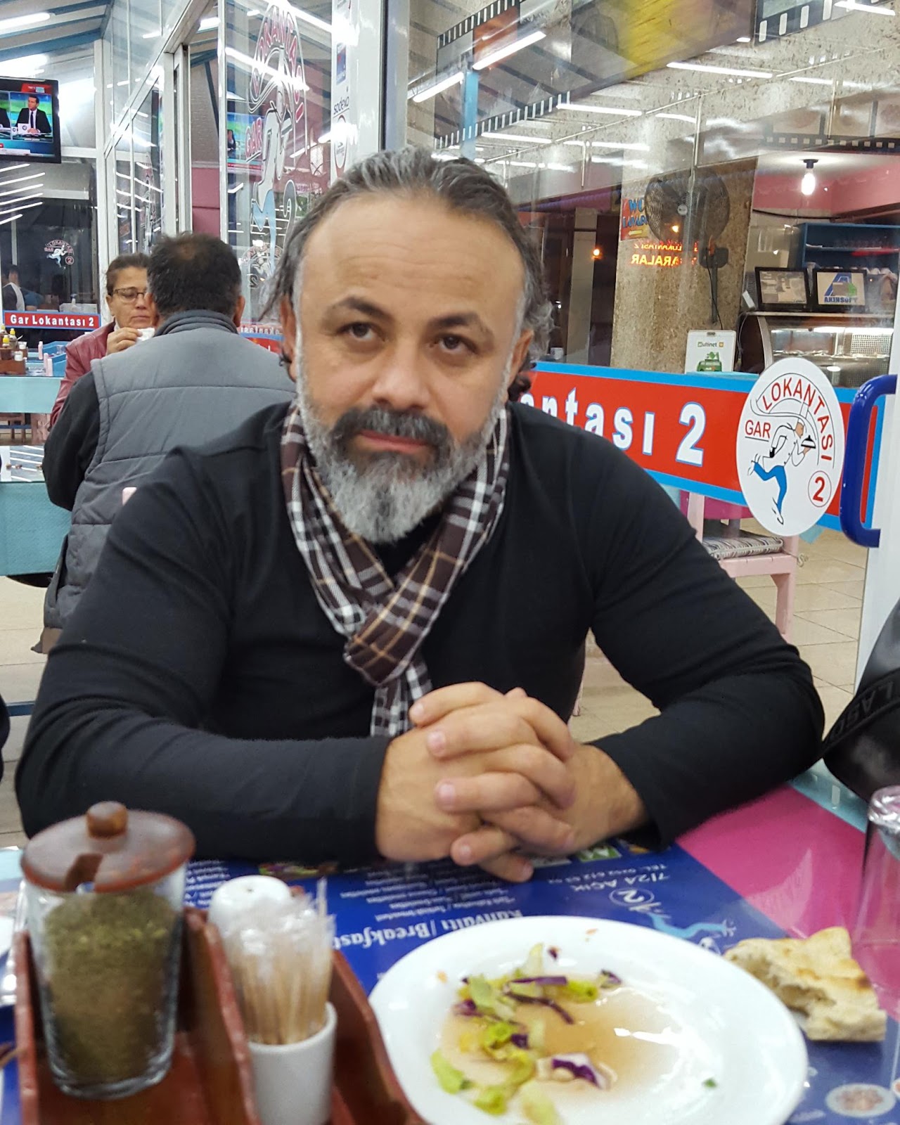 Fast food çocukları mutsuz yapıyor Fast food çocukları mutsuz yapıyor