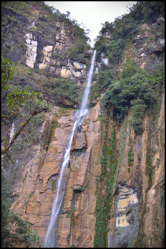 DE CHACHAPOYAS A CUISPES. YUMBILLA - MÁGICO Y ENIGMÁTICO PERÚ/2016. (16)