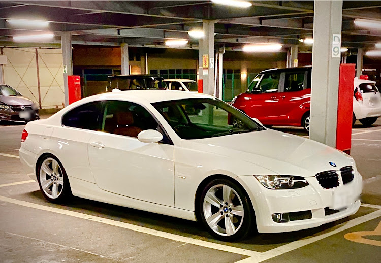 3シリーズ クーペのBMW3シリーズ・クーペ・e92・320iに関するカスタム事例の投稿画像1枚目