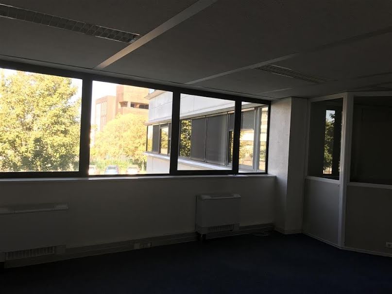 Location  locaux professionnels  65 m² à Toulouse (31000), 872 €