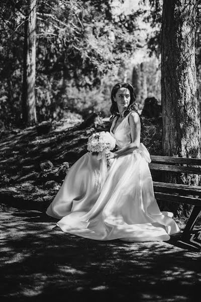 Wedding photographer Cristina Venedict (cristinavenedic). Photo of 14 June 2020