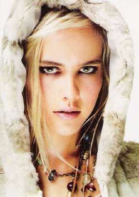 Isabel Lucas Profile Pics Dp Images