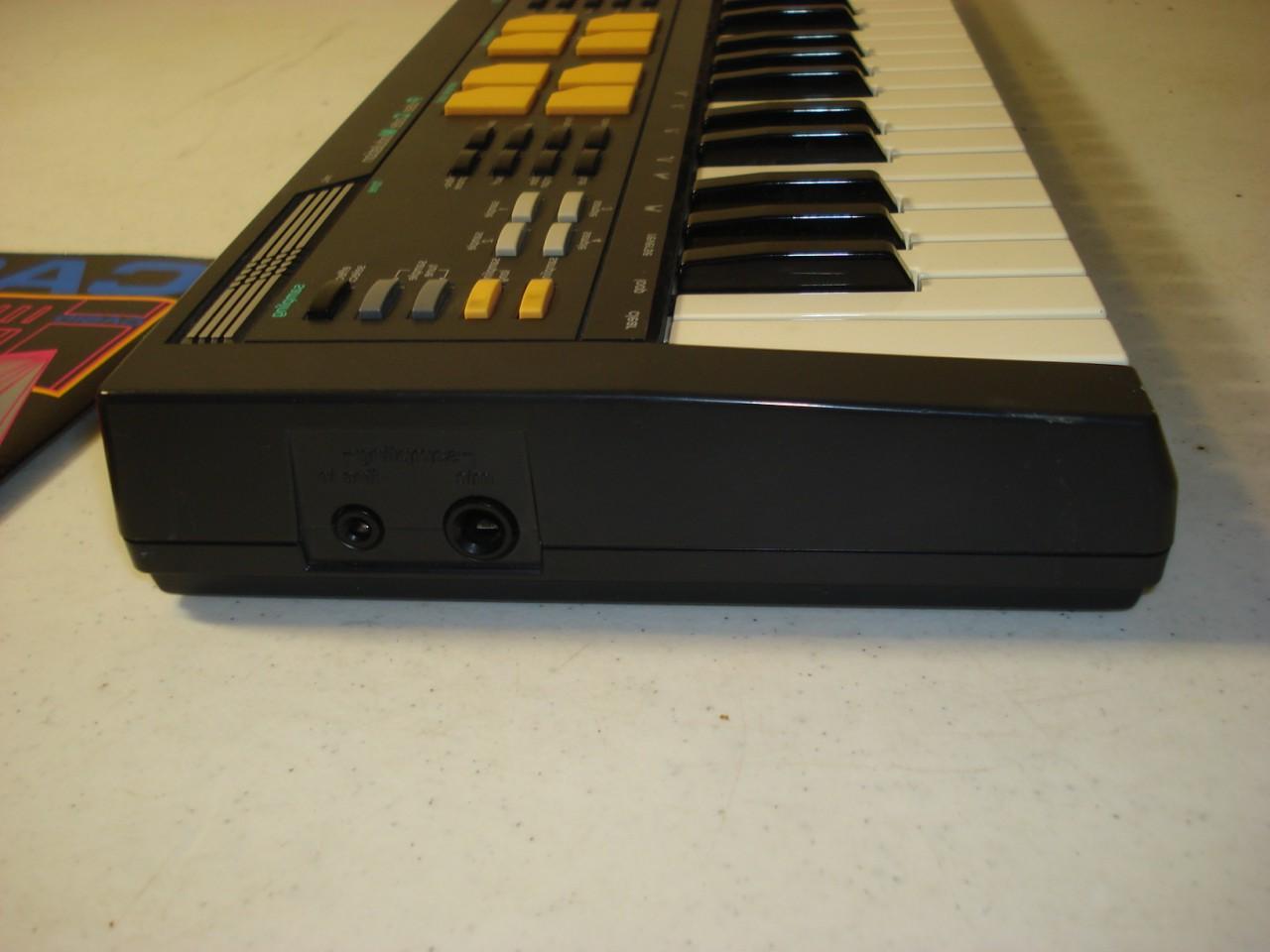 Casio SK-5 Sampling Keyboard PCM Synthesizer with Manual