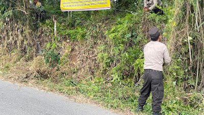 Sat Binmas Polres LabuhanBatu Pasang Baliho,Sampaikan Himbauan Kamtibmas Pada Masyarakat Yang Menentang Beroperasi Kembali PKS PT. PPSP