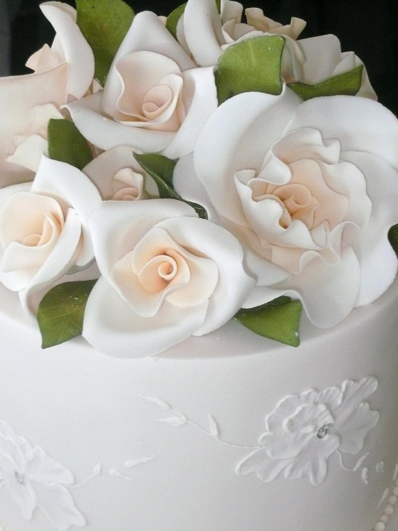 fondant wedding cake