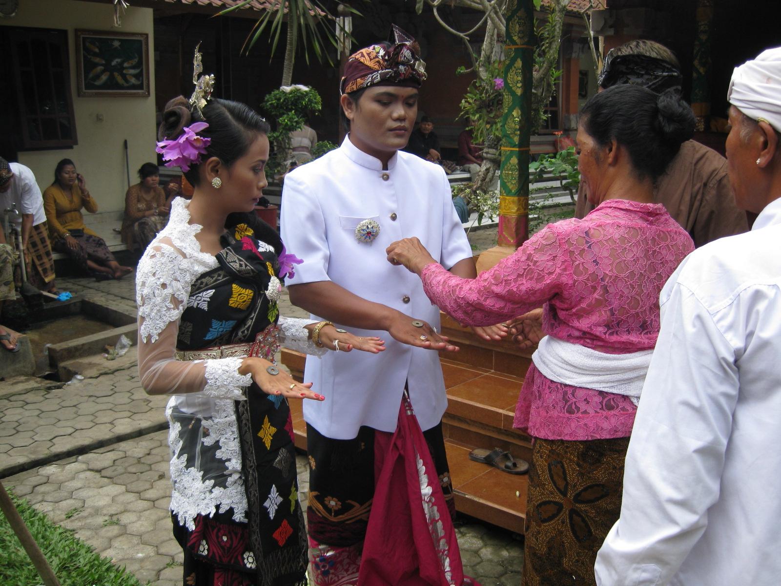 Hindu wedding ceremonies are