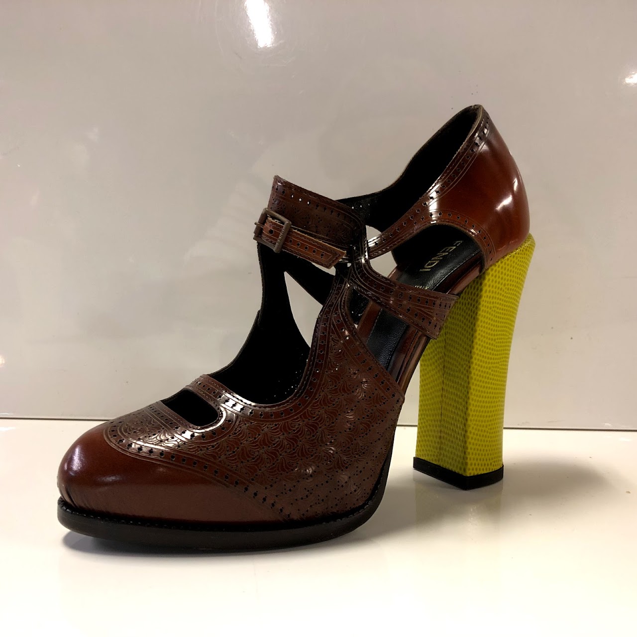 Fendi NEW Chartreuse Heeled Brogues