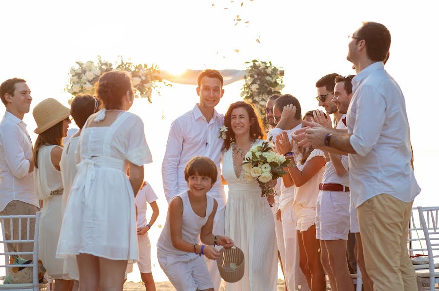 Fotógrafo de casamento Aleks Dyadyushko (diadiushko). Foto de 2 de janeiro 2020