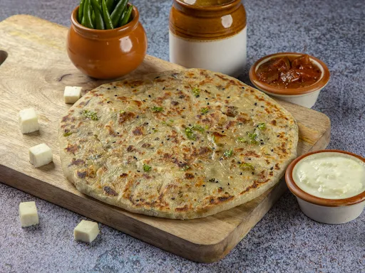 Stuffed Paneer Kulcha